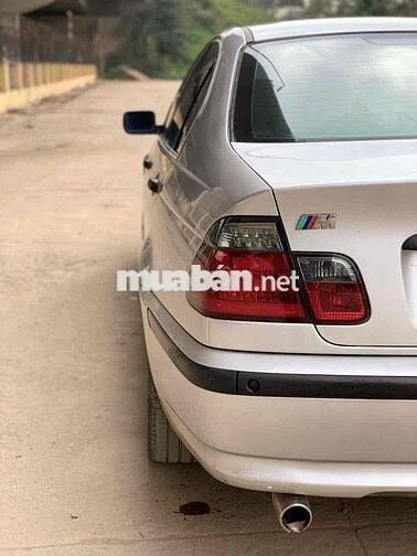 BMW 318i Bạc 5 chỗ Xăng