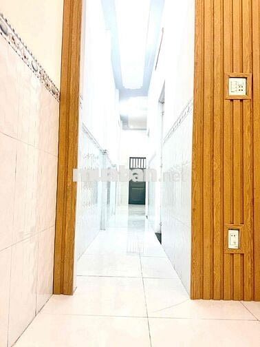 Bán căn nhà kế bên cầu Cần Thơ