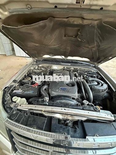 Ford Everest 2010 std  Vàng cát 7 chỗ 130.349 km
