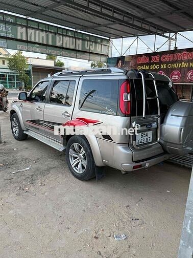 Ford Everest 2010 std  Vàng cát 7 chỗ 130.349 km