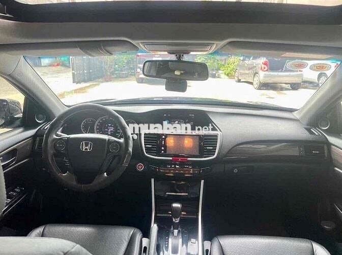 Honda Accord 2018 Thái Lan 79.000 km Đen