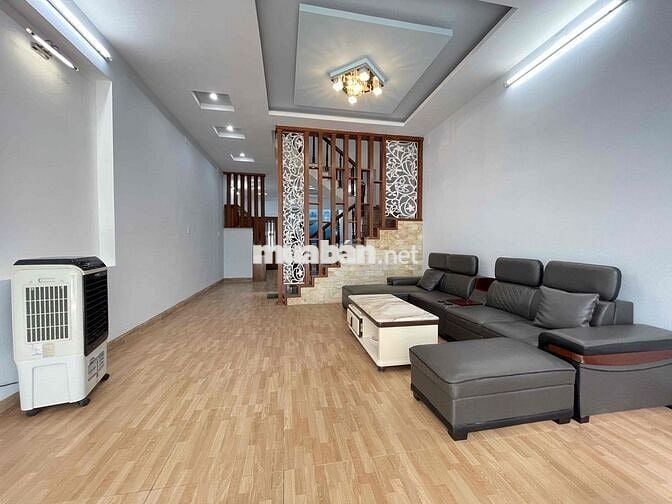 Chính chủ cần bán nhà  hẻm 805 đường Nguyễn Ái Quốc