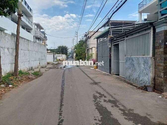 NHÀ 100M² – 3PN – HẺM XE HƠI QUỐC LỘ 13, GIÁ CHỈ 9 TRIỆU