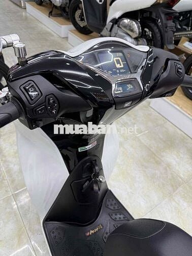 Honda SH 160 ABS 2024 Trắng