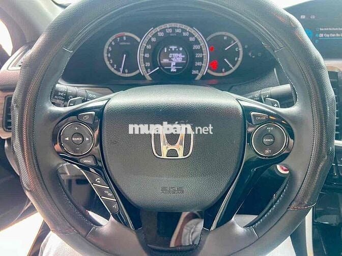 Honda Accord 2018 Thái Lan 79.000 km Đen