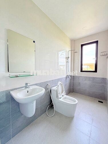 Cho thuê căn liên kế 3 tầng full nội thất cao cấp tại Sun Casa Central