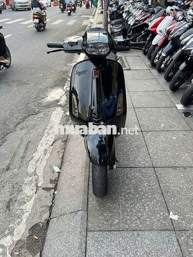 Piaggio Vespa Sprint 3V 2016 Đen Đã sử dụng