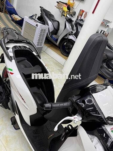 Honda SH 160 ABS 2024 Trắng