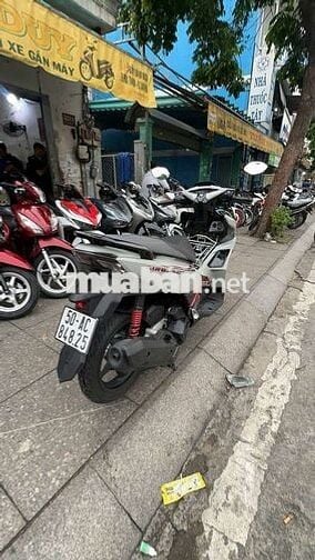 Honda Air Blade 160 ABS 2025 Xám đỏ Mới 99%