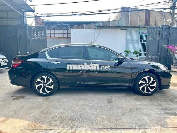 Honda Accord 2018 Thái Lan 79.000 km Đen