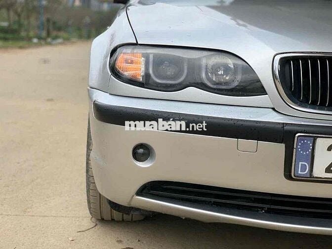 BMW 318i Bạc 5 chỗ Xăng