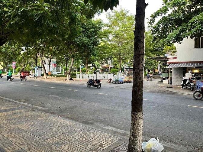 Bán Nhà Mặt Tiền Thống Nhất Đoạn Nhà Hàng Song Hưng  🗺️Diện tích : 102m