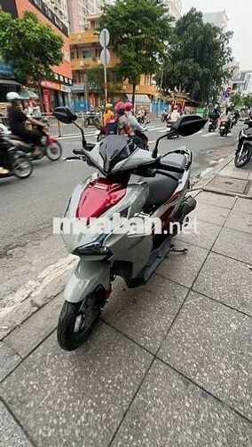 Honda Air Blade 160 ABS 2025 Xám đỏ Mới 99%
