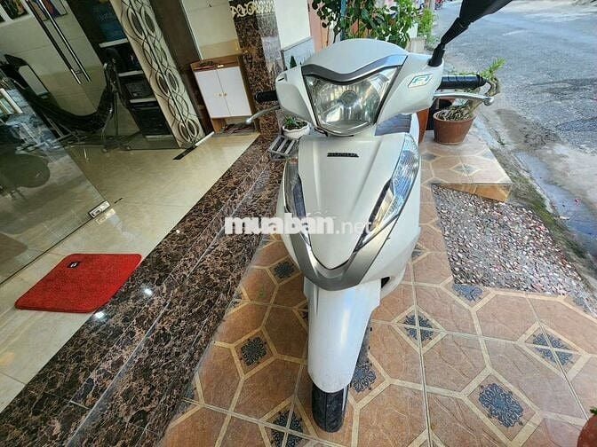 Honda Lead 2013 Trắng