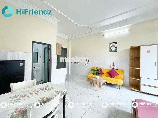 STUDIO BAN CÔNG RỘNG 40M² – THÂN NHÂN TRUNG, K300 / T3