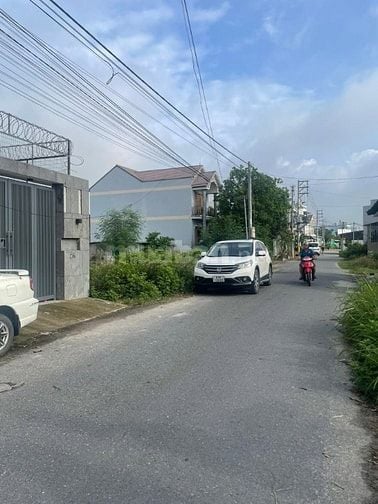 Bán lô góc 2 mặt tiền-phường Phú Mỹ thành phố Hồ Chí Minh giá 2 tỷ 750