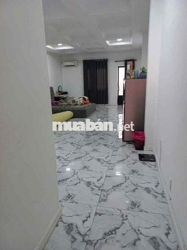 Cho thuê nhà hẻm lê văn sỹ 5x20 trệt 3 lấu