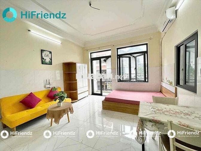STUDIO BAN CÔNG RỘNG 40M² – THÂN NHÂN TRUNG, K300 / T3