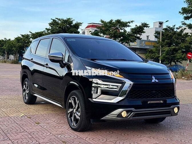 Mitsubishi Xpander 1.5L Premium 2024 Đen 3 vạn