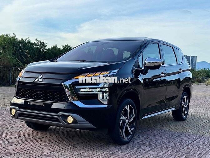 Mitsubishi Xpander 1.5L Premium 2024 Đen 3 vạn