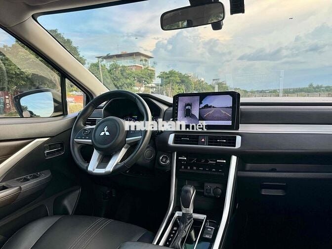 Mitsubishi Xpander 1.5L Premium 2024 Đen 3 vạn