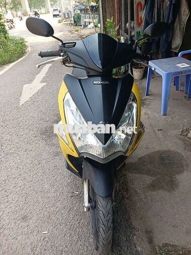 Honda Air Blade Vàng Tiết kiệm xăng