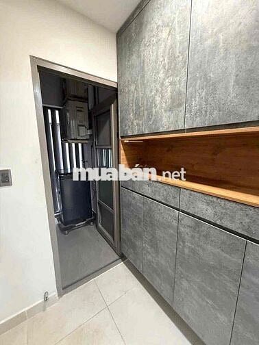 Cho thuê 2PN Saigon South, Nhà view sông thoáng mát, Rất gần ĐH RMIT