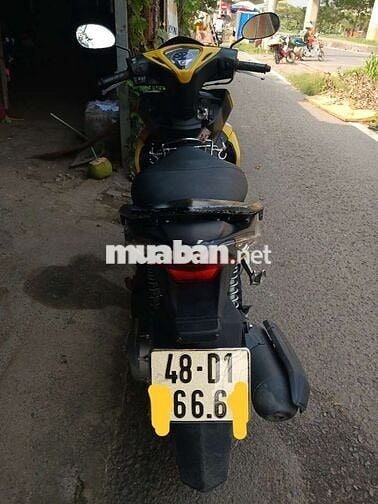 Honda Air Blade Vàng Tiết kiệm xăng