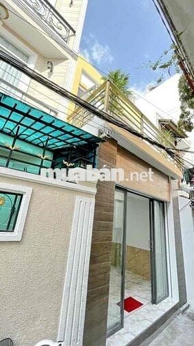 Nhà hẻm mới đẹp. Hẻm Lâm Văn Bền - Quận 7 cũ