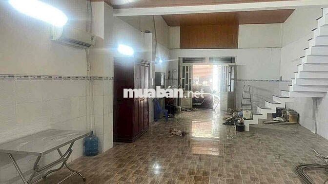 cho thuê nhà xưởng rộng rãi liên ấp 26 có sẵn máy lạnh phù hợp ở làm