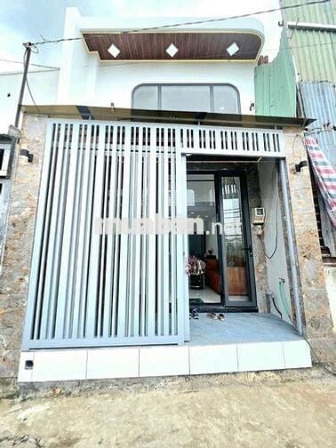 Nhà đẹp tuyệt vời đường trước nhà 6 m gần quận 4