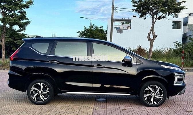 Mitsubishi Xpander 1.5L Premium 2024 Đen 3 vạn