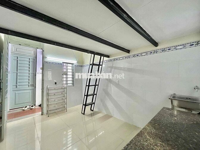 PHÒNG TRỌ GIÁ RẺ - GÁC CAO 2M CÓ THANG MÁY NGAY TRƯỜNG CHINH, VĂN HIEN