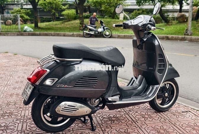 Piaggio Vespa GTS 300 2018 zin 100%