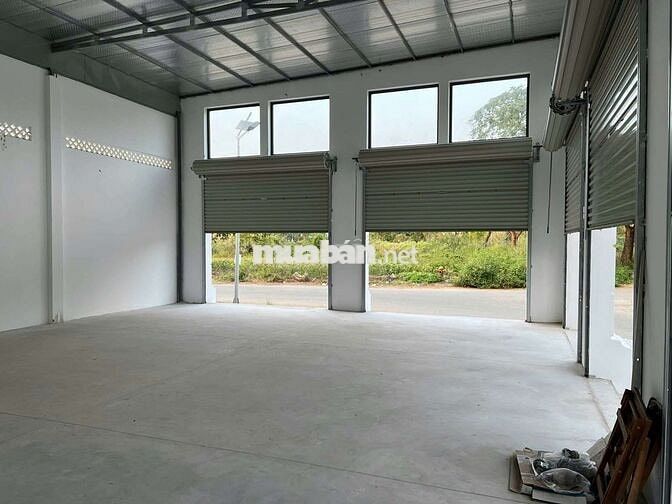 CHO THUÊ KHO KDC HƯNG PHÚ CTY8 RỘNG CAO RÁO GIÁ 16TR/THÁNG