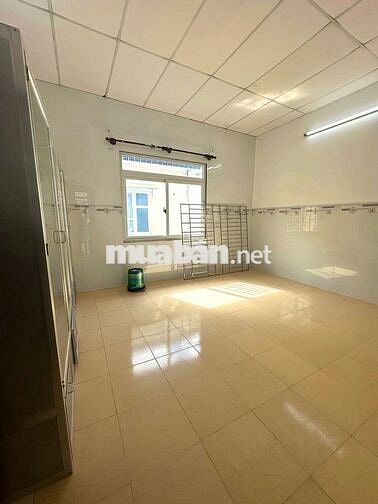 CHO THUÊ NHÀ TRỆT LỬNG LẦU KDC 586 RỘNG THOÁNG GẦN CHỢ 8TR/THÁNG