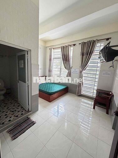 Nhà nghỉ 12 phòng KDC Gần Bệnh viện Hoàn Mỹ