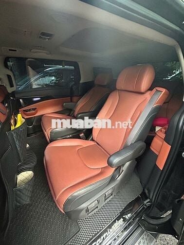 Kia Carnival Signature 2023 55865 km Đen