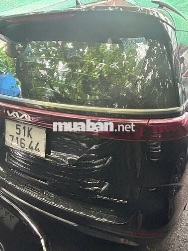 Kia Carnival Signature 2023 55865 km Đen