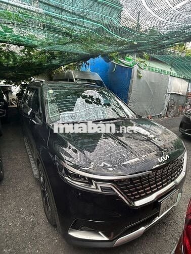 Kia Carnival Signature 2023 55865 km Đen