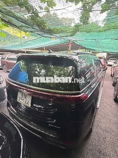 Kia Carnival Signature 2023 55865 km Đen