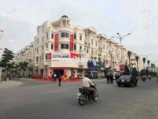 CHO THUÊ MẶT BẰNG THÔNG SUỐT 100m2 riêng biệt