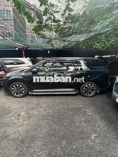 Kia Carnival Signature 2023 55865 km Đen