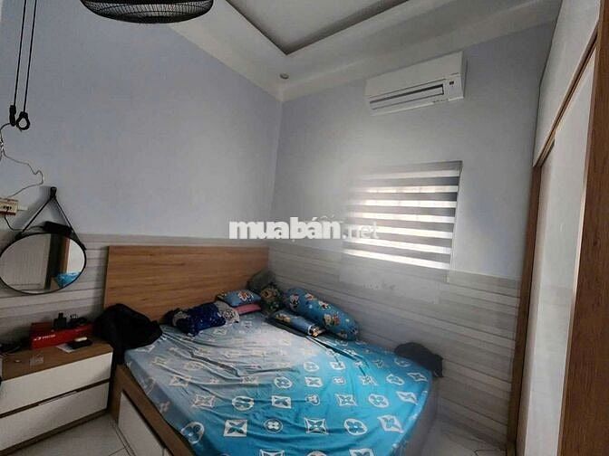 NHÀ GẦN CHỢ THỦ ĐỨC, 1TRỆT 1LỬNG 4X19M 3PN FULL NỘI THẤT, Ở GIA ĐÌNH