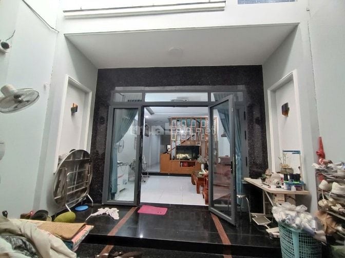 Bán nhà lầu mặt tiền Vườn Lài, Q12.Rộng 4.7m.Buôn bán kd