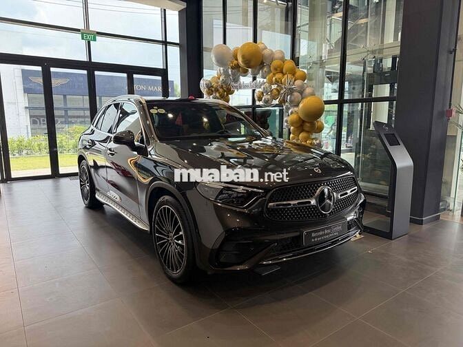 Mercedes GLC300 2025 siêu lướt chính hãng