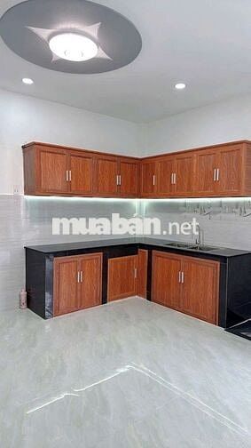 Nhà 2p.n đúc 1 trệt 1 lầu đường thông đường Phan Văn Hớn Chợ Bà Điểm