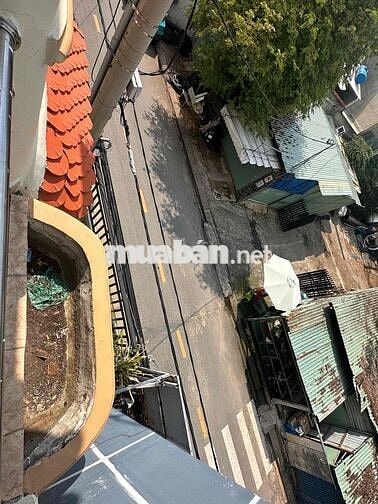 Nhà Mặt Tiền KD - 3 Tầng - 4 Phòng Ngủ - Ngay Chợ Đông Quang - xe Hơi