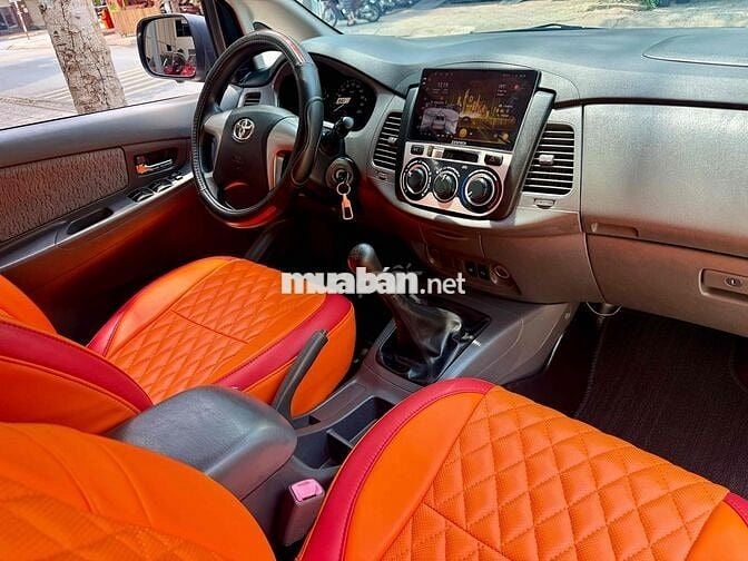 Toyota Innova E 2014 Số sàn Bạc 57.000 km