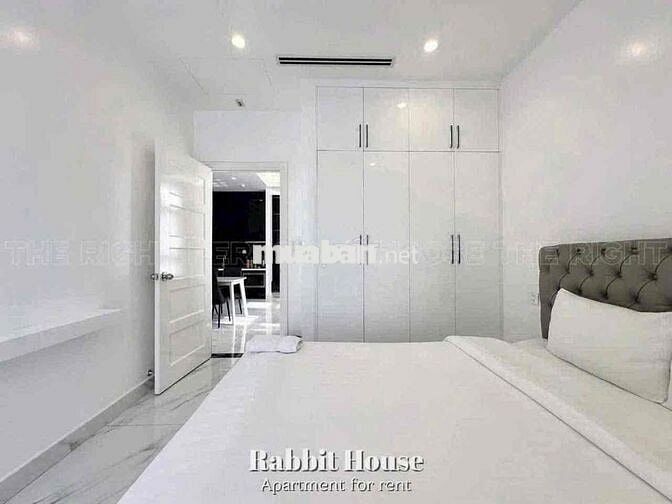 CĂN HỘ 2PN 80M2 - DỌN DẸP PHÒNG_BẢO VỆ LỄ TÂN_THANG MÁY ĐẦY ĐỦ_NGAY Q1